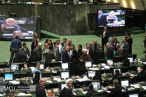 تنش در مجلس به شعر و شاعری رسید