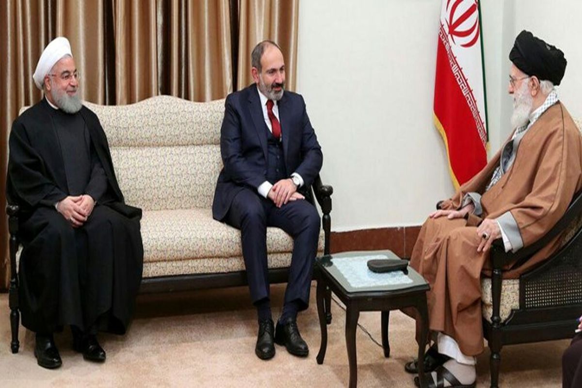 دیدار نخست وزیر ارمنستان با رهبری