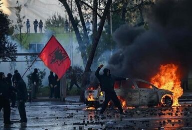 ستاد حقوق بشر درباره گزارش‌های نگران‌کننده از نحوه برخورد با معترضان در آلبانی بیانیه داد