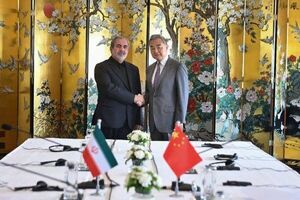 وزیر خارجه چین با معاون شورای امنیت ملی ایران دیدار کرد