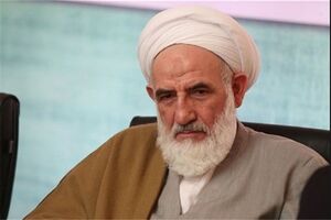 مسئولان نظام باید معیشت مردم را حل کنند