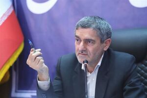 بانک‌ها به جای دایر کردن شعبه های جدید، گامی عملی برای رشد تولید بردارند