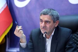 بانک‌ها به جای دایر کردن شعبه های جدید، گامی عملی برای رشد تولید بردارند