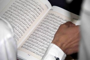 اُنس با قرآن راه کار موفقیت در همه عرصه ها است