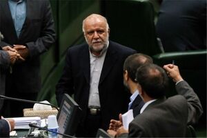 خادمی: «زنگنه» خائن استیضاح می‌شود / خیانت وزیر نفت از شاه بدتر است!