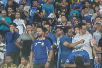 بی توجهی تماشاگران به قانون فدراسیون و استعمال دخانیات در آزادی