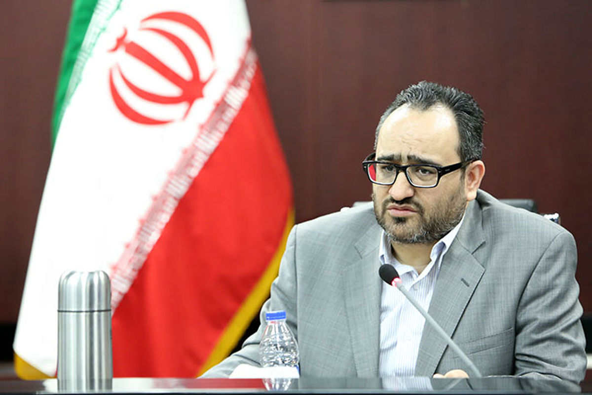 پرتو افکنان