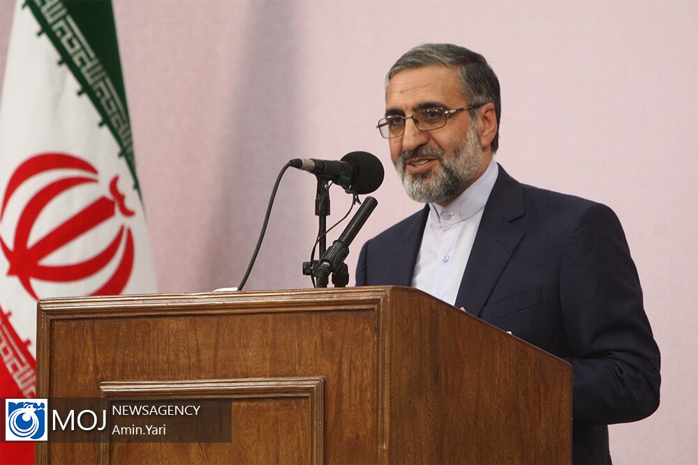 دولت برای کمک به روند بازسازی مناطق زلزله زده خوی دریغ نخواهد کرد