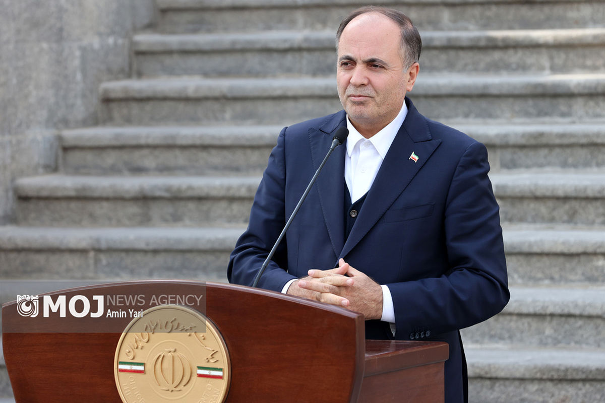 حاشیه جلسه هیات دولت - ۲۶ آذر ۱۴۰۴