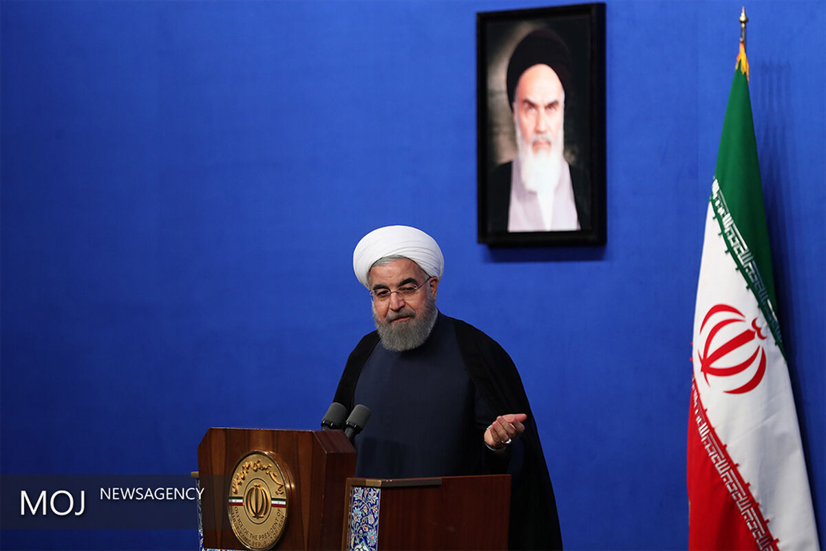 ضیافت افطار جمعی از علما و روحانیون با رییس جمهور