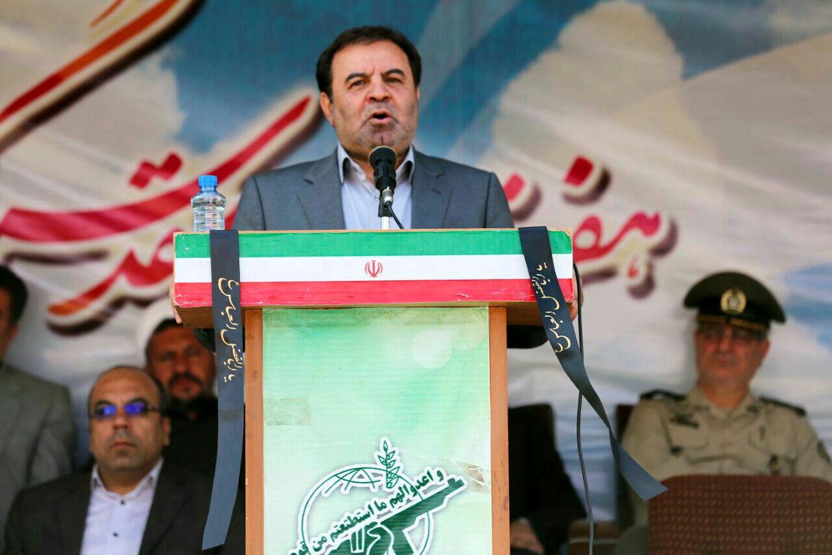 خادمی در هفته دفاع مقدس