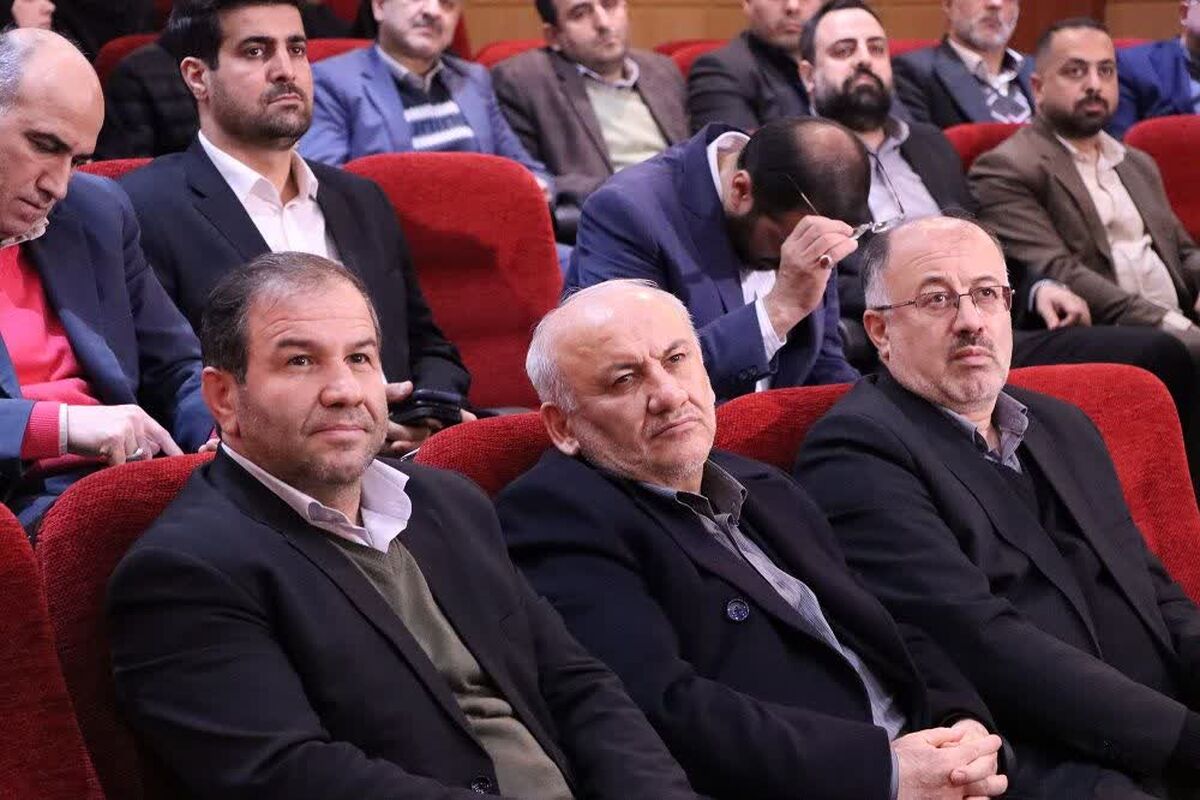 نشست استاندار مازندران در مسیر توسعه