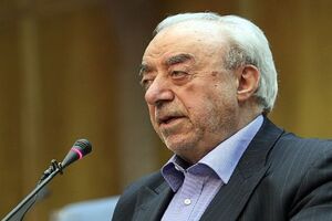 ایران؛ سالانه به ۷۰ میلیارد دلار درآمد نیاز دارد