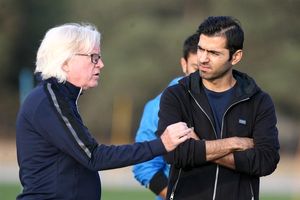 منتظری به انتظار آبی پوشان پایان داد