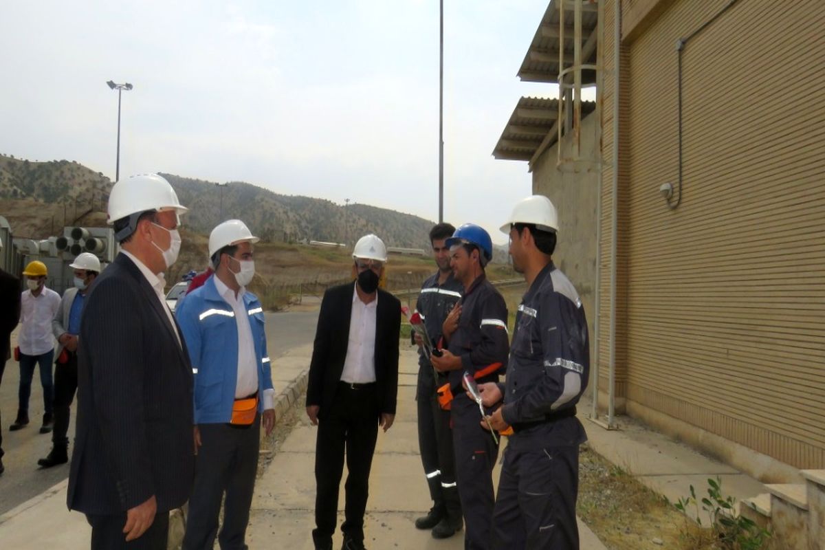 تجلیل از کارگران ایلام