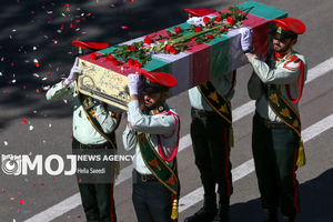 تشییع پیکر شهید گمنام در فرماندهی انتظامی تهران بزرگ