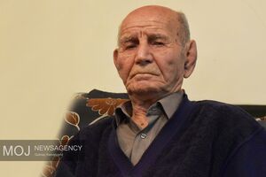 تجلیل از «علی‌اکبر منصوبی» پیشکسوت بازنشستگان ارتش در لرستان