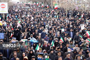 حماسه حضور مردم کرمانشاه در راهپیمایی یوم‌الله ۲۲ بهمن