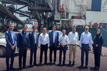 قائم‌مقام بیمه معلم از اسکله شهید رجایی بازدید کرد