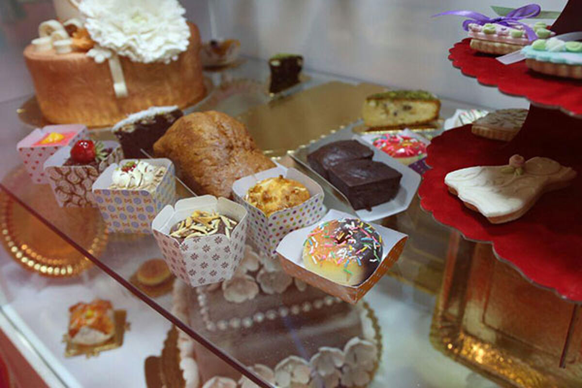 شیرینی و شکلات