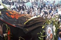 پیکر عالم وارسته و مجاهد انقلابی آیت الله عباس رحیمی در خمینی شهر تشییع شد