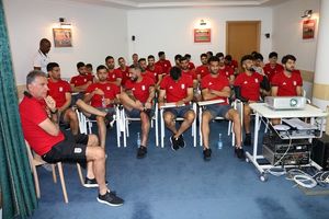 جلسه فنی کی‌ روش با حضور بازیکنان تیم ملی برگزار شد