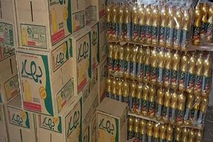 انبار احتکار روغن مایع خوراکی در ایلام شناسایی و پلمپ شد