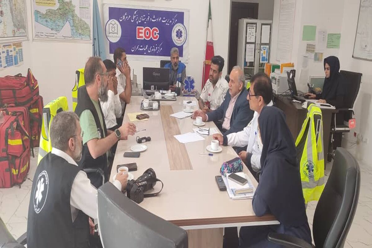 بررسی روند امدادرسانی در بندرعباس 