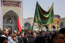 حرم مطهر رضوی در عاشورای حسینی(ع)+ تصاویر