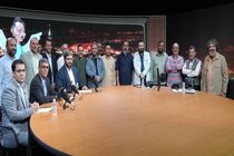 معاون سیمای رسانه ملی از پشت صحنه برنامه «قند پهلو» بازدید کرد