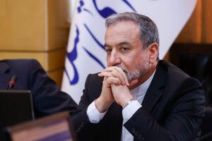 تکرار اظهارات بی‌پایه جای گفت‌وگوی مستدل را نمی‌گیرد