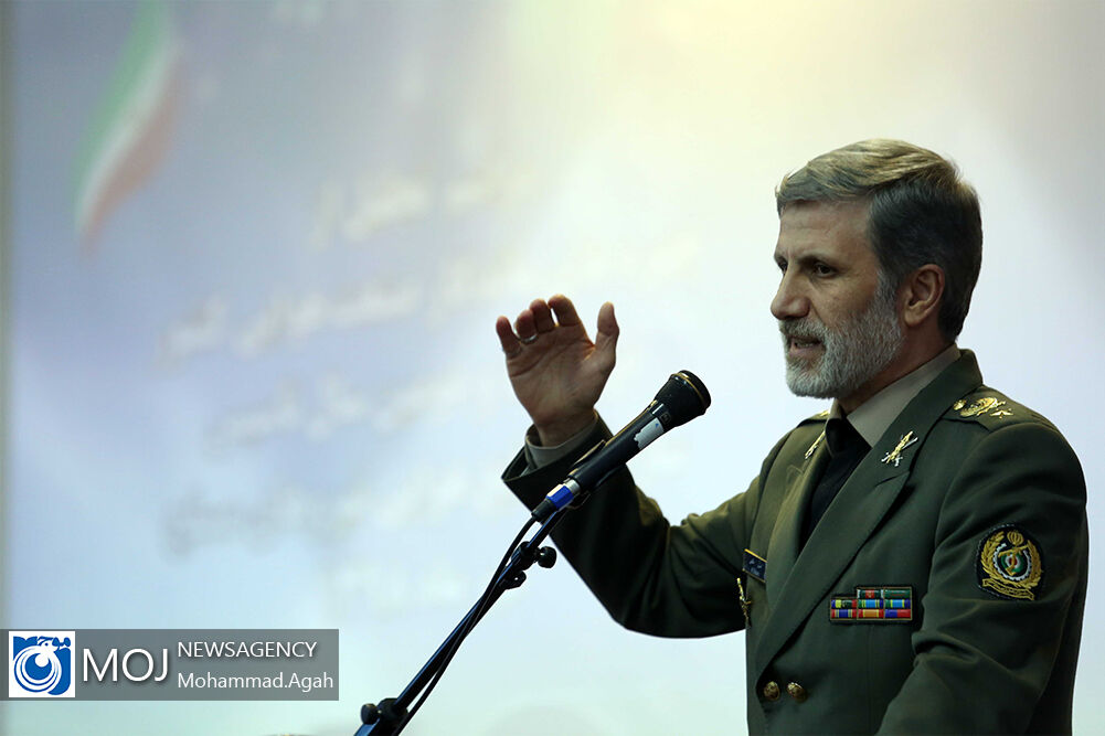 تجلیل از چهره های ماندگار صنعت هوایی کشور/ امیر حاتمی1