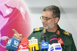 رسانه‌ها نباید دانسته یا ندانسته در زمین دشمن بازی کنند
