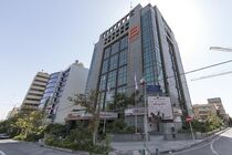 بانک مسکن در کنار مشتریان/خدمت در قلب جبهه اقتصادی ادامه دارد