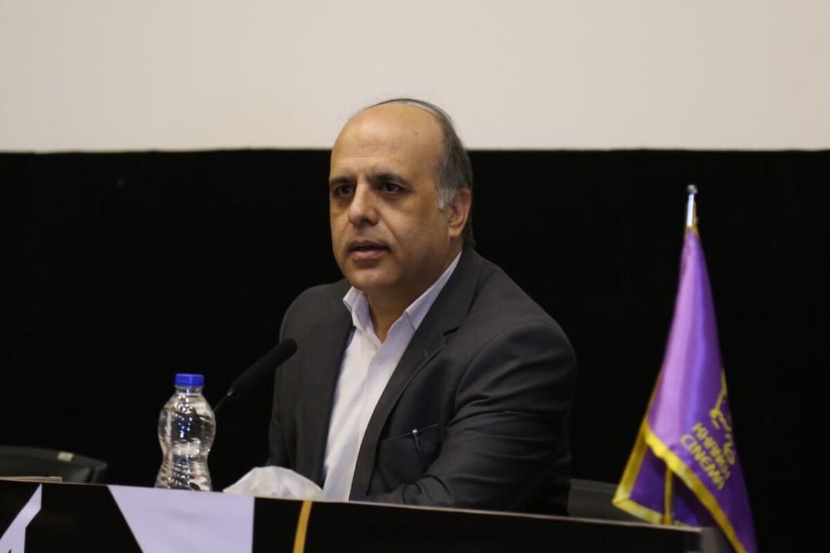 جعفر گودرزی در سیزدهمین جشن منتقدان و نویسندگان سینمایی