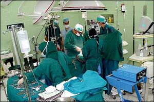 نخستین عمل جراحی آنتروسکوپی شانه در مبارکه