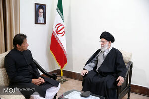 دیدار نخست وزیر پاکستان با مقام معظم رهبری
