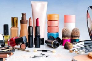 محصولات آرایشی غیرمجاز خطر وجود فلزات سنگین را دارد