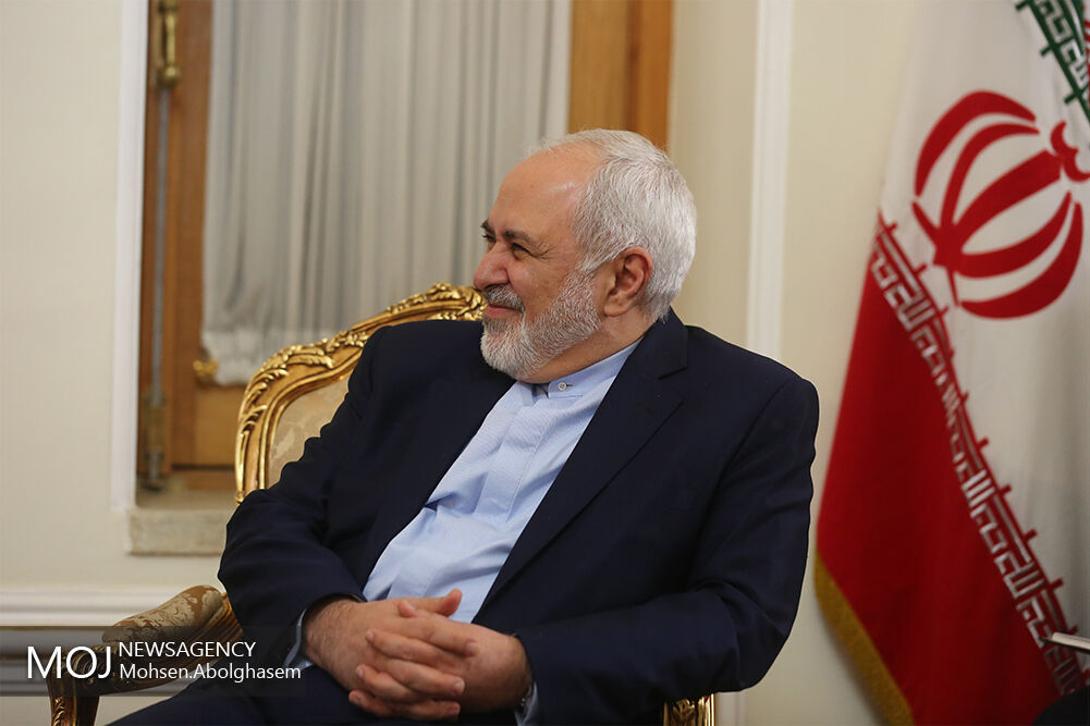توئیت ظریف در مورد سفر لاریجانی به چین