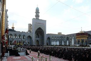 بارگاه امام رضا (ع) سیاهپوش شد
