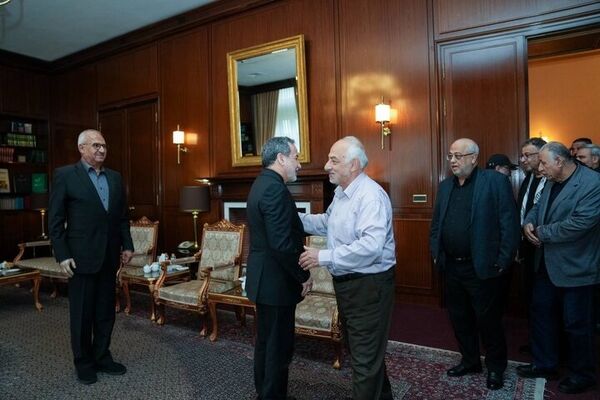 مسئولان گروه‌های مقاومت فلسطینی با عراقچی دیدار کرد