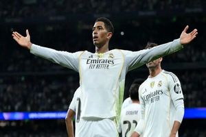 چلسی ۱۵۰ میلیون یورو برای بلینگام پیشنهاد می‌دهد