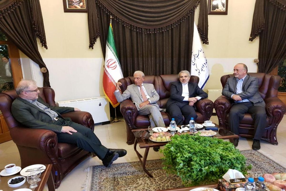 نشست با پروفسور سمیعی