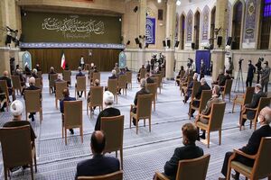 آخرین دیدار رئیس جمهور و اعضای دولت با رهبر معظم انقلاب 