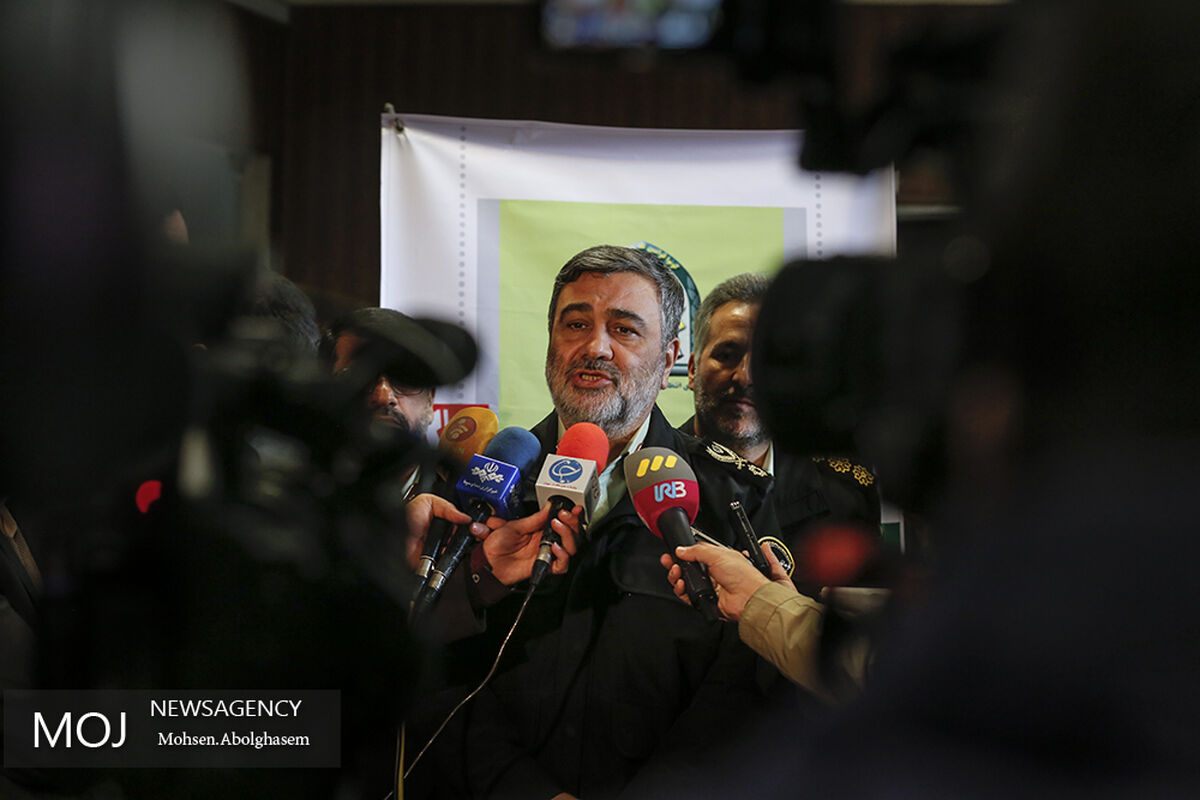 دیدار مردمی فرمانده نیروی انتظامی