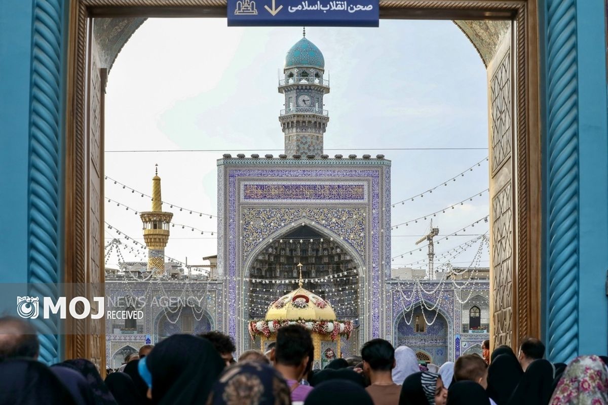 حال و هواى حرم مطهر امام رضا (ع) در شب ولادت