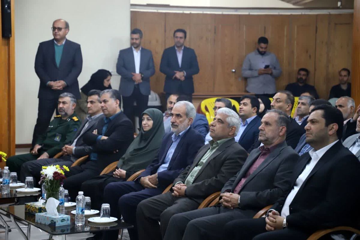 انصاری معاون رئیس‌جمهور و رئیس سازمان محیط زیست