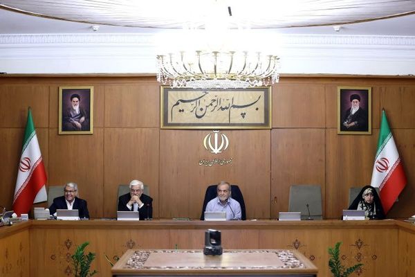 اجرای طرح کارآموزی دانش‌آموزان فنی و حرفه‌ای در کارخانجات بسیار ارزشمند است