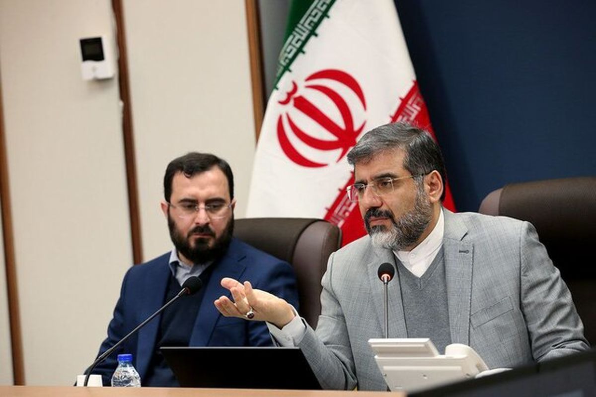 وزیر فرهنگ و ارشاد اسلامی