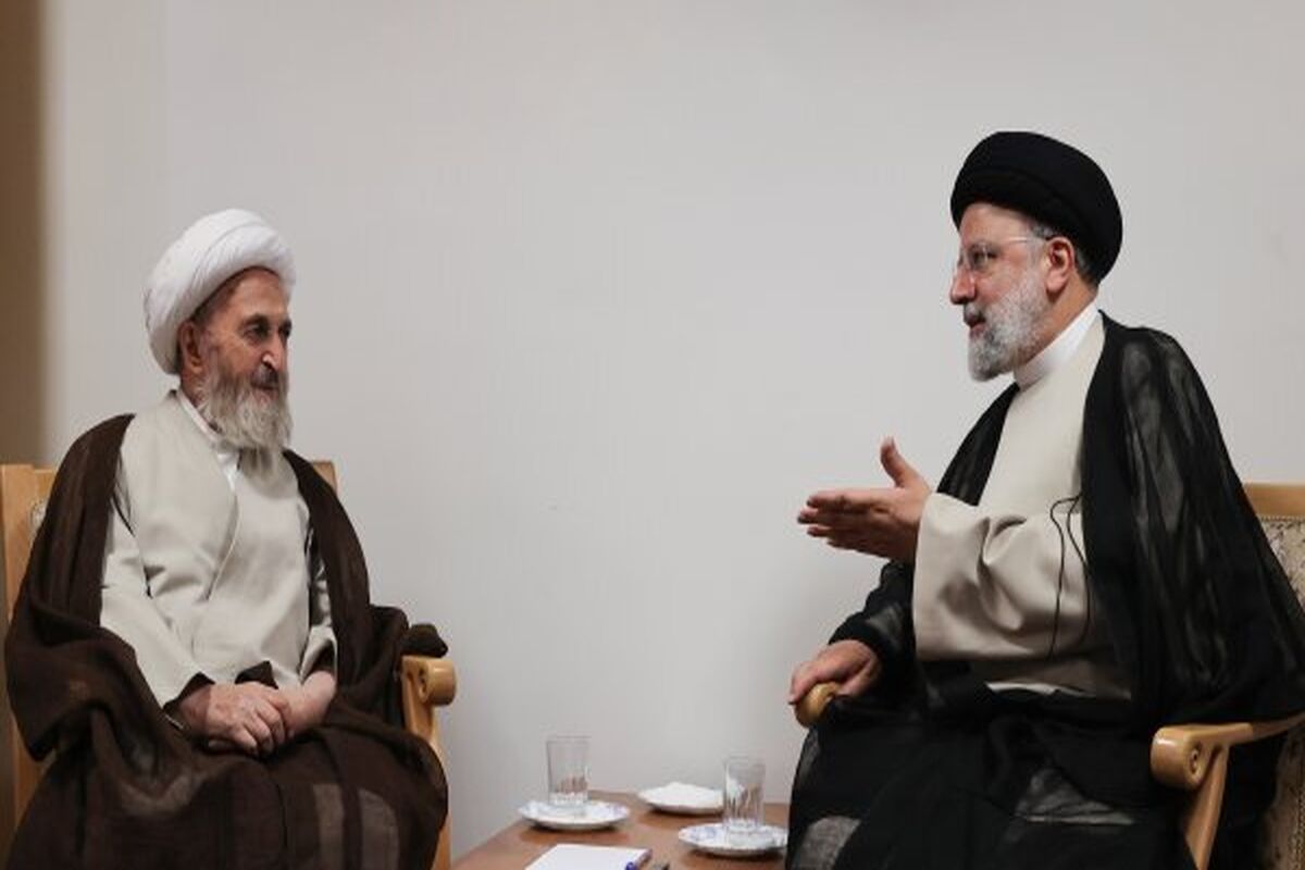 رئیس جمهور در دیدار با با آیت‌الله سبحانی